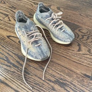 EUC authentic yeezy 380